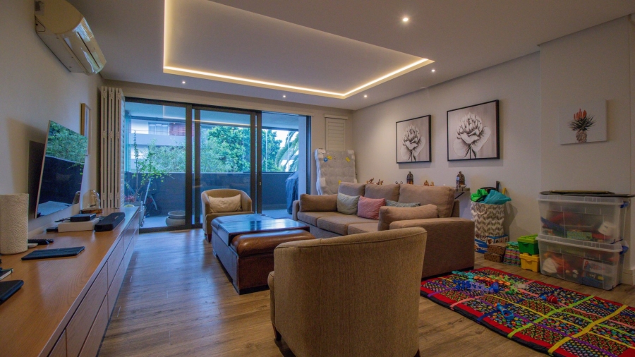 To Let 2 Bedroom Property for Rent in Fresnaye Western Cape